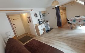 Studio Classe 4 Personnes Face Aux Thermes, Avec Coin Nuit